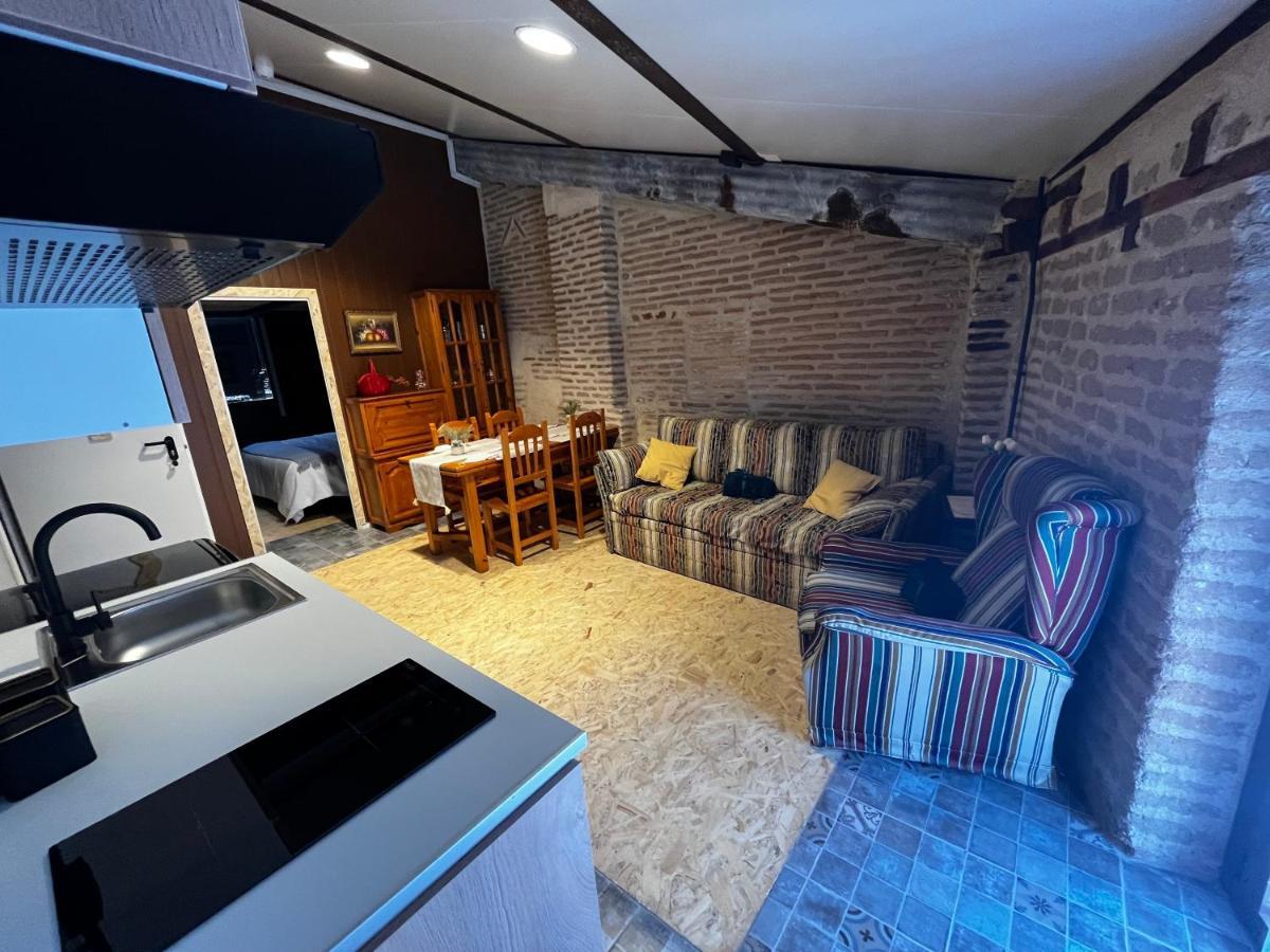 בית הארחה Nava del Rey 	Casa Ruina מראה חיצוני תמונה