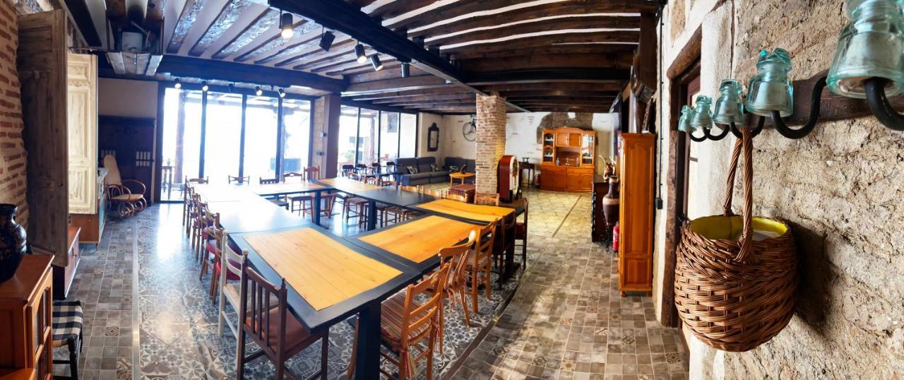 בית הארחה Nava del Rey 	Casa Ruina מראה חיצוני תמונה