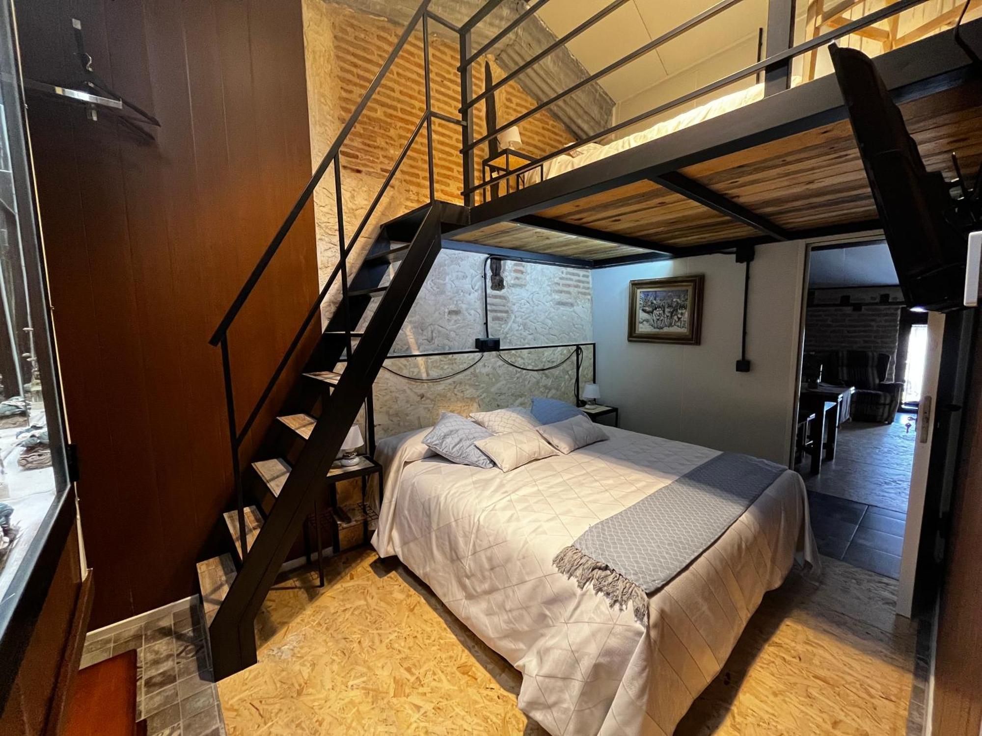 בית הארחה Nava del Rey 	Casa Ruina מראה חיצוני תמונה